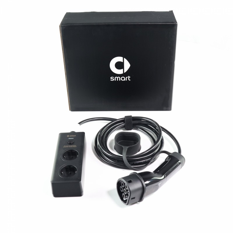 originalen-v2l-adapter-kum-shuko-kontakti-za-zarevjdane-vunshni-elektrouredi-1.jpg Smart V2L Адаптер Тип 2 към Schuko контакт